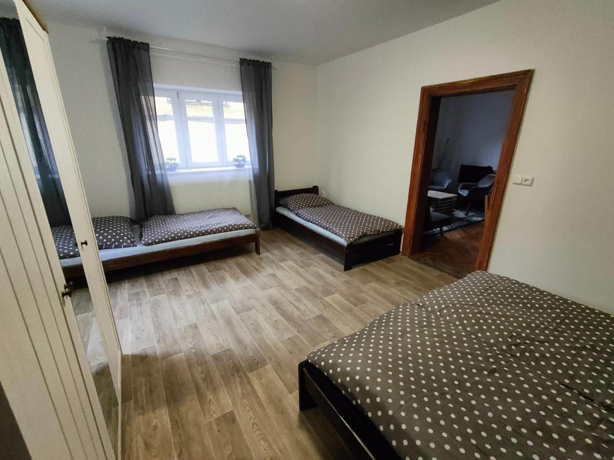 Apartmany Na Ceste Desná Exteriör bild