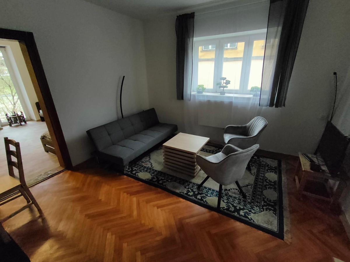 Apartmany Na Ceste Desná Exteriör bild