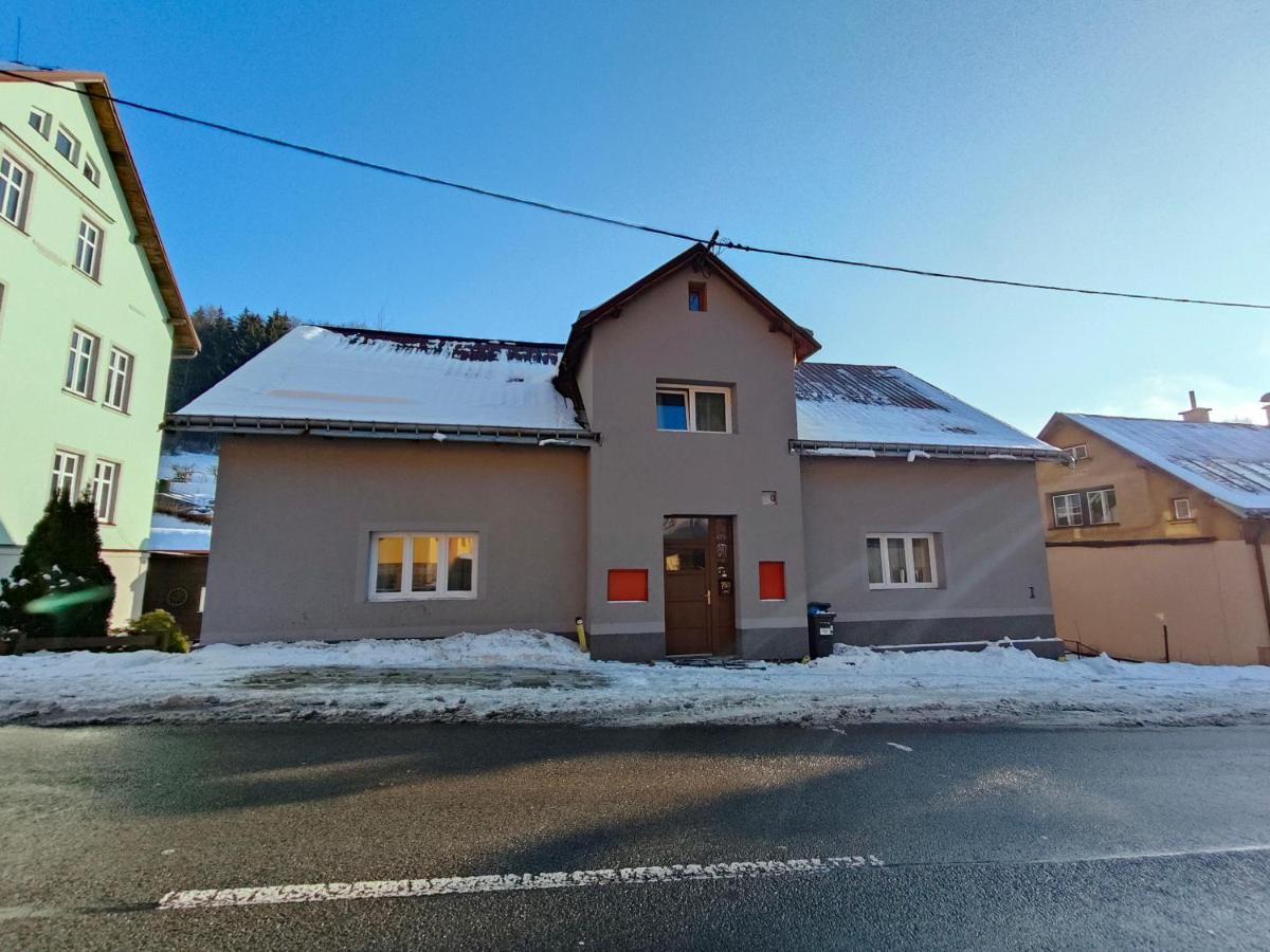 Apartmany Na Ceste Desná Exteriör bild