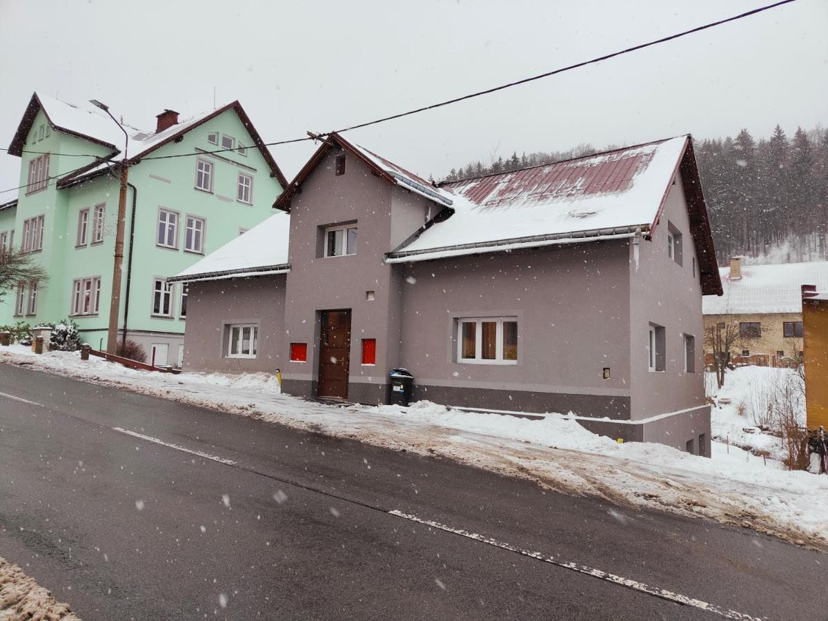 Apartmany Na Ceste Desná Exteriör bild